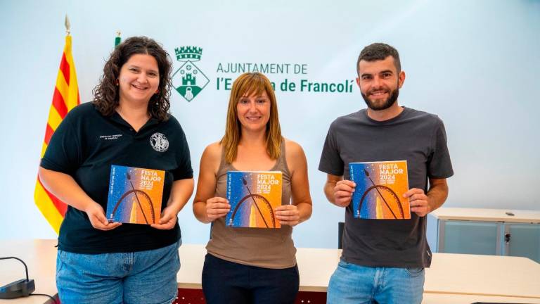 El programa de la Festa Major està il·lustrat amb l’arc de l’entrada a les coves de l’Espluga. Foto: Cedida