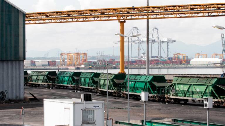 Imagen de archivo del tren del carbón del Port de Tarragona. Foto: DT