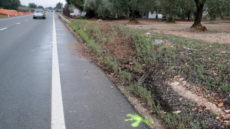 El coche se salió de la carretera e impactó contra una casa en la T-350. Foto: ACN