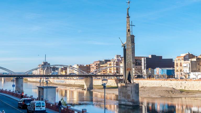 El monument franquista de la batalla de l‘Ebre, a Tortosa, en una imatge d’arxiu. FOTO: DT / JOAN REVILLAS