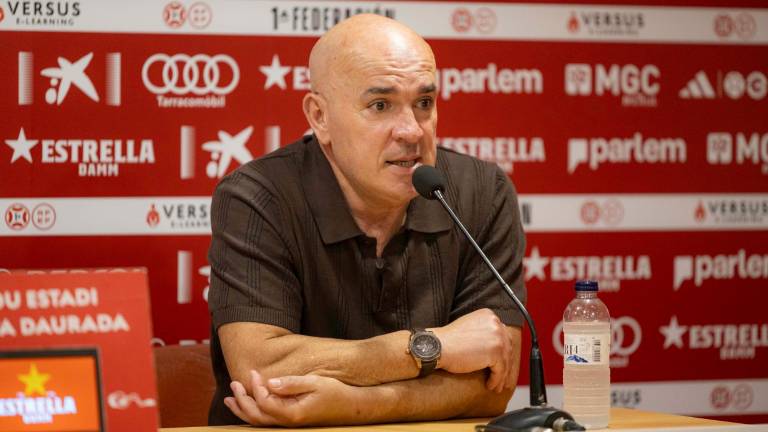 Luis César Sampedro, durante su presentación como nuevo entrenador del Nàstic de Tarragona. Foto: Àngel Ullate