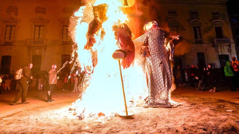 Crema del Ninot, la NInota y la Bota. Foto: Marc Bosch