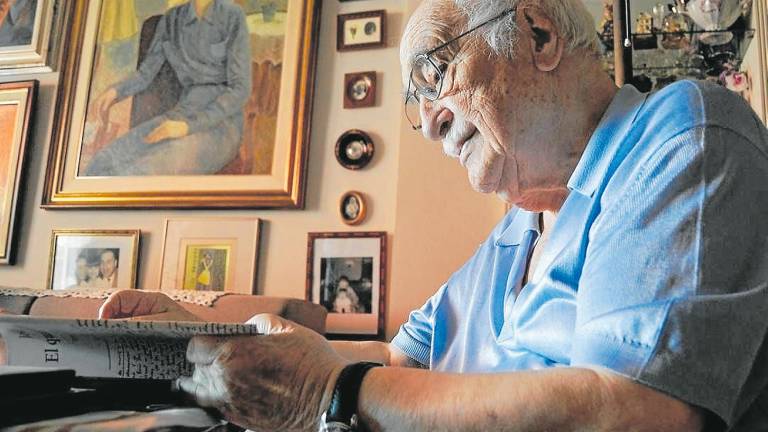 Xavier Amorós era escriptor i poeta, a més de destacar en altres àmbits, com el polític. foto: Departament de cultura