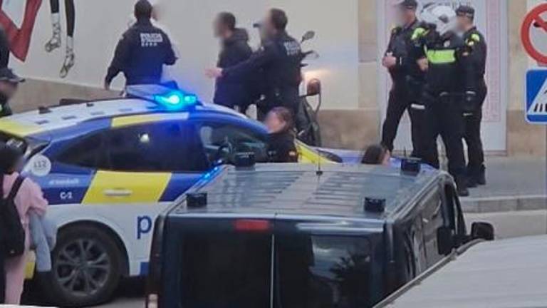 El momento de la detención. FOTO: AJUNT. VENDRELL