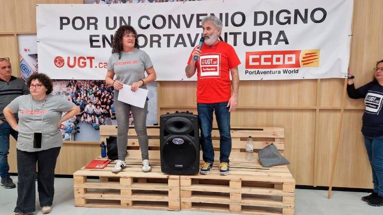 Los representantes sindicales, en la asamblea de trabajadores donde se acordó la huelga, el pasado 1 de abril. Foto: Cedida